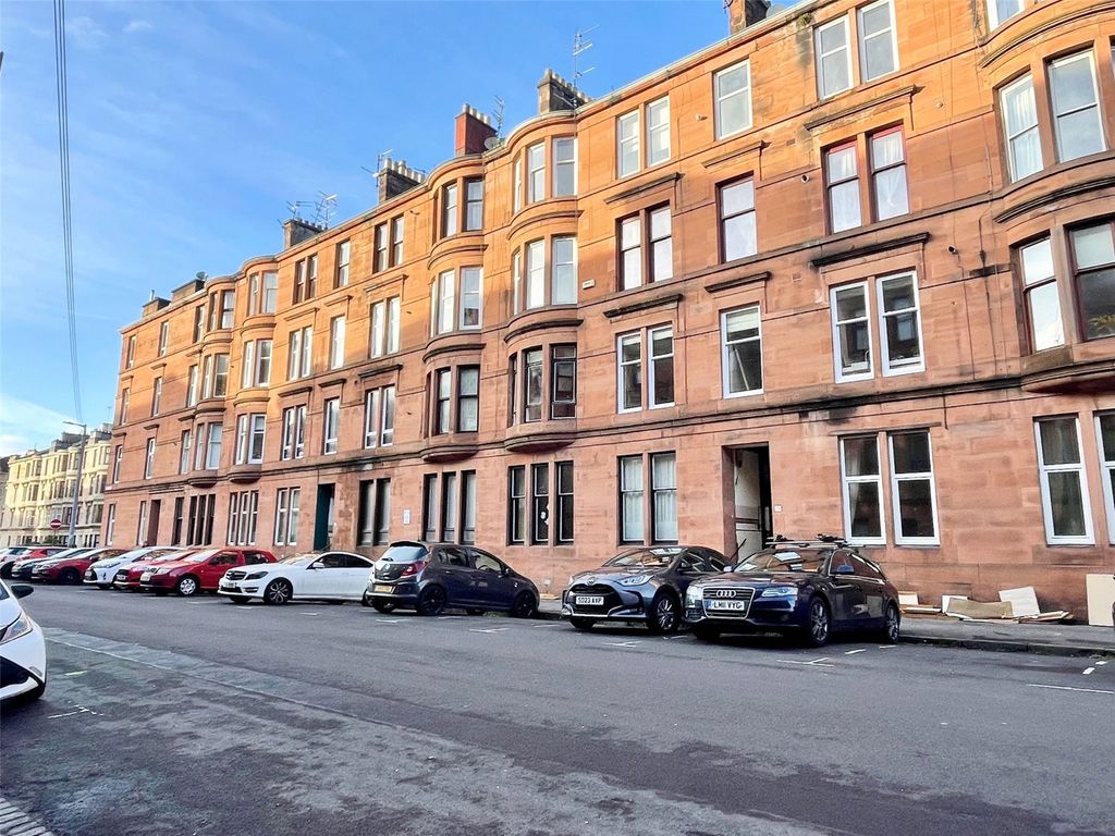 1 bed flat for sale in Chancellor Street, Partick, Glasgow G11, £160,000
