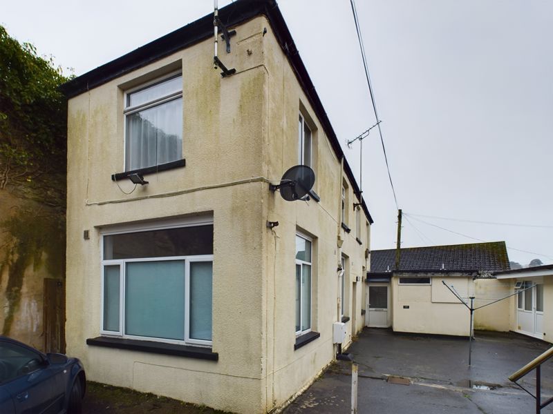 1 bed flat for sale in Mitchell Court, Truro TR1, £135,000