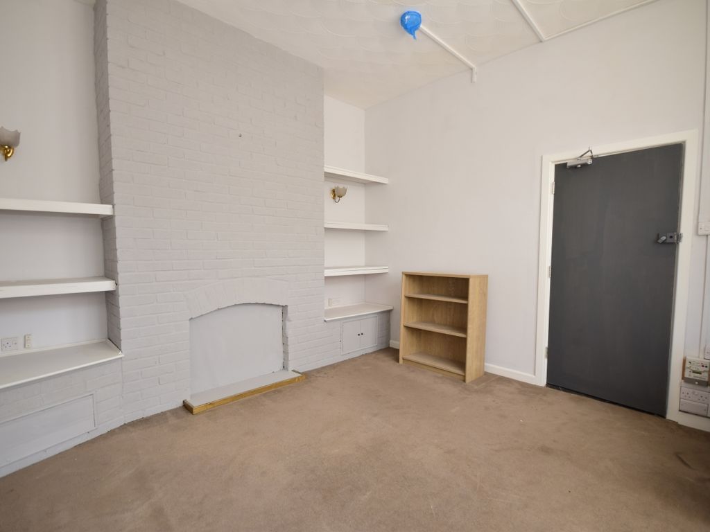 Room to rent in Laburnum Grove, Portsmouth PO2, £600 pcm