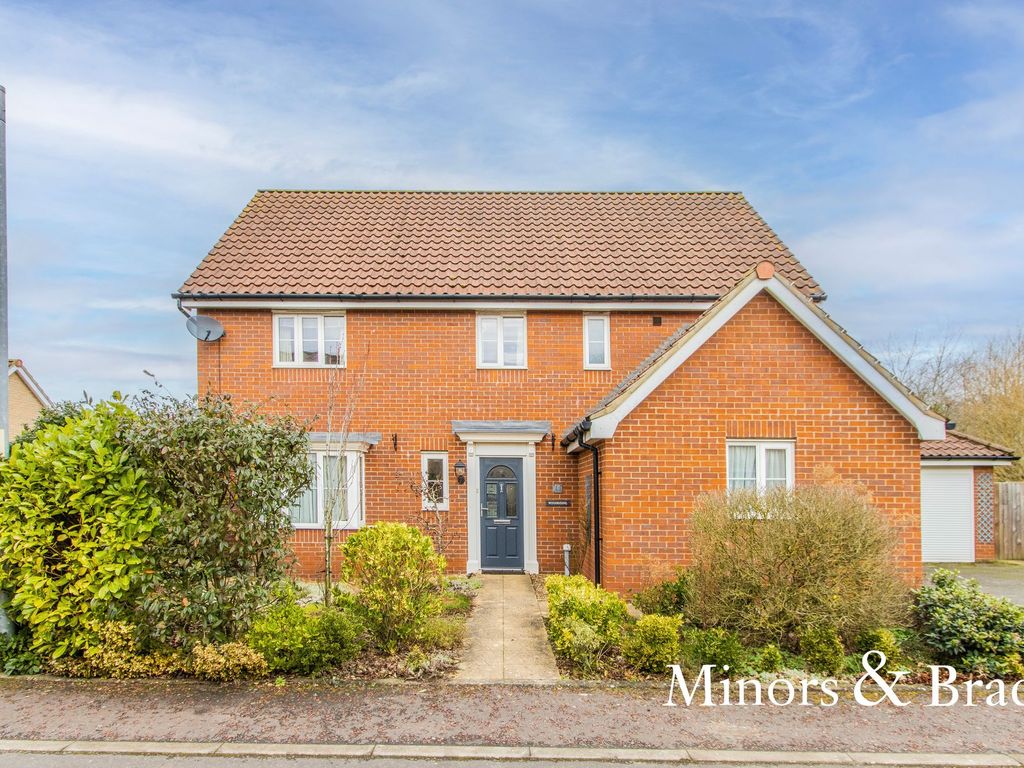 4 bed detached house for sale in Cawston, Norwich NR10, £450,000