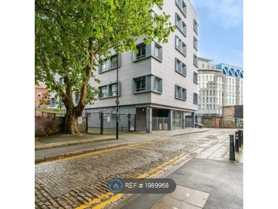 2 bed flat to rent in Wilder Street, Bristol BS2, £1,650 pcm