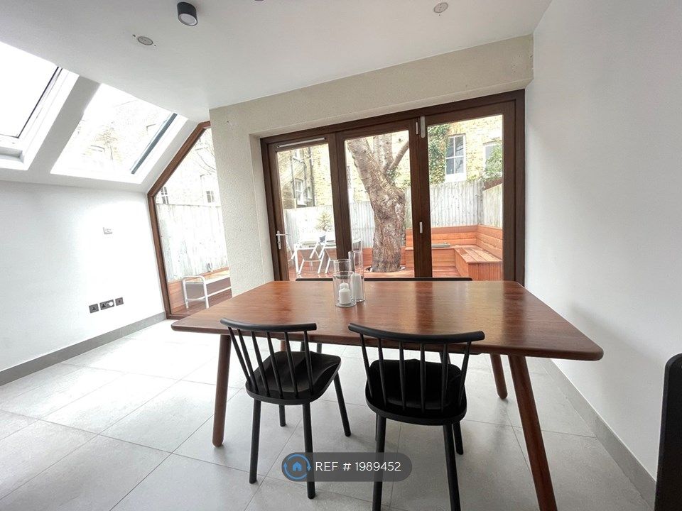 3 bed terraced house to rent in London, London SW6, £6,500 pcm