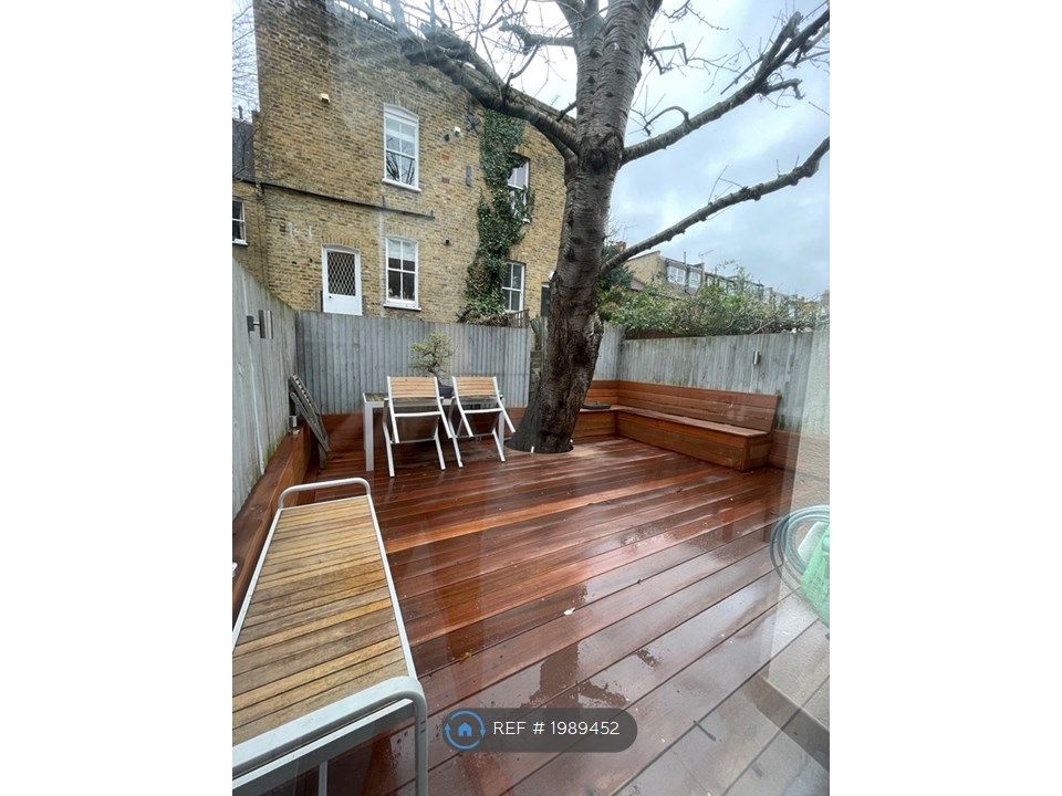3 bed terraced house to rent in London, London SW6, £6,500 pcm
