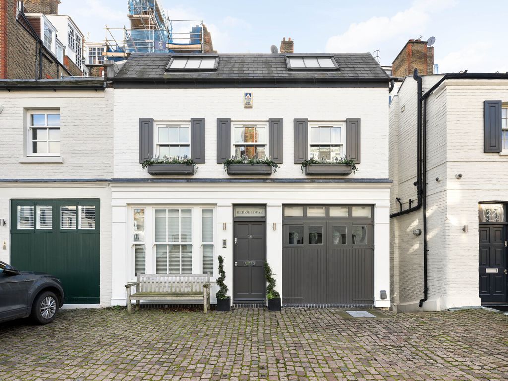 3 bed end terrace house for sale in Pont Street Mews, London SW1X, £4,950,000