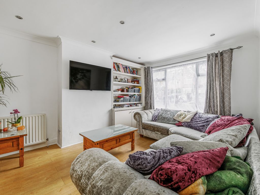 3 bed end terrace house for sale in Burwell Avenue, Greenford UB6, £600,000