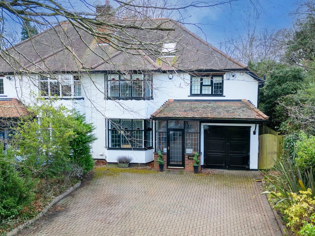 4 bed semi-detached house for sale in Blossomfield Road, Solihull B91, £625,000