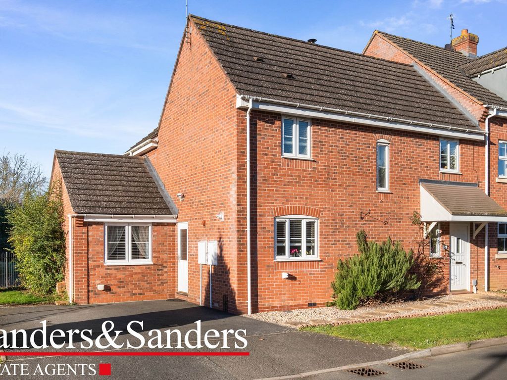 4 bed terraced house for sale in Station Road, Alcester B49, £375,000