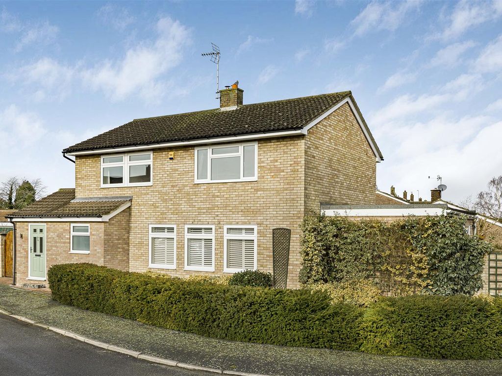 4 bed detached house for sale in Barrons Way, Comberton, Cambridge CB23, £650,000