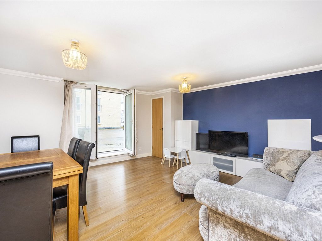 1 bed flat for sale in Millennium Drive, Cubitt Town E14, £350,000
