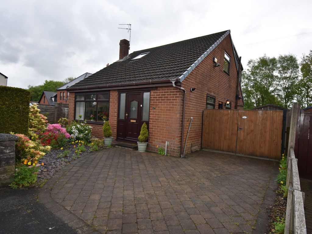 3 bed detached bungalow for sale in Lower Green Lane, Tyldesley M29, £325,000