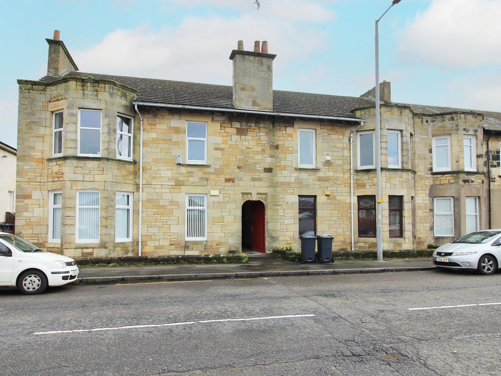2 bed flat for sale in Prestwick Road, Ayr KA8, £100,000