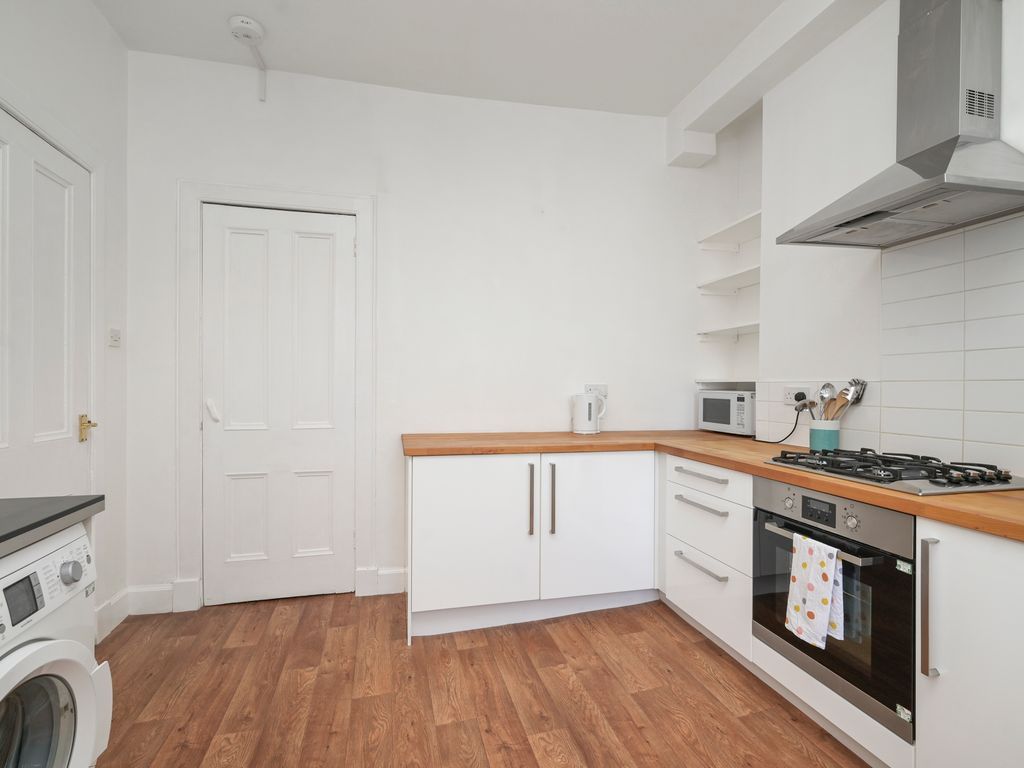 1 bed flat for sale in 44 (2F1) Kings Road, Edinburgh EH15, £215,000