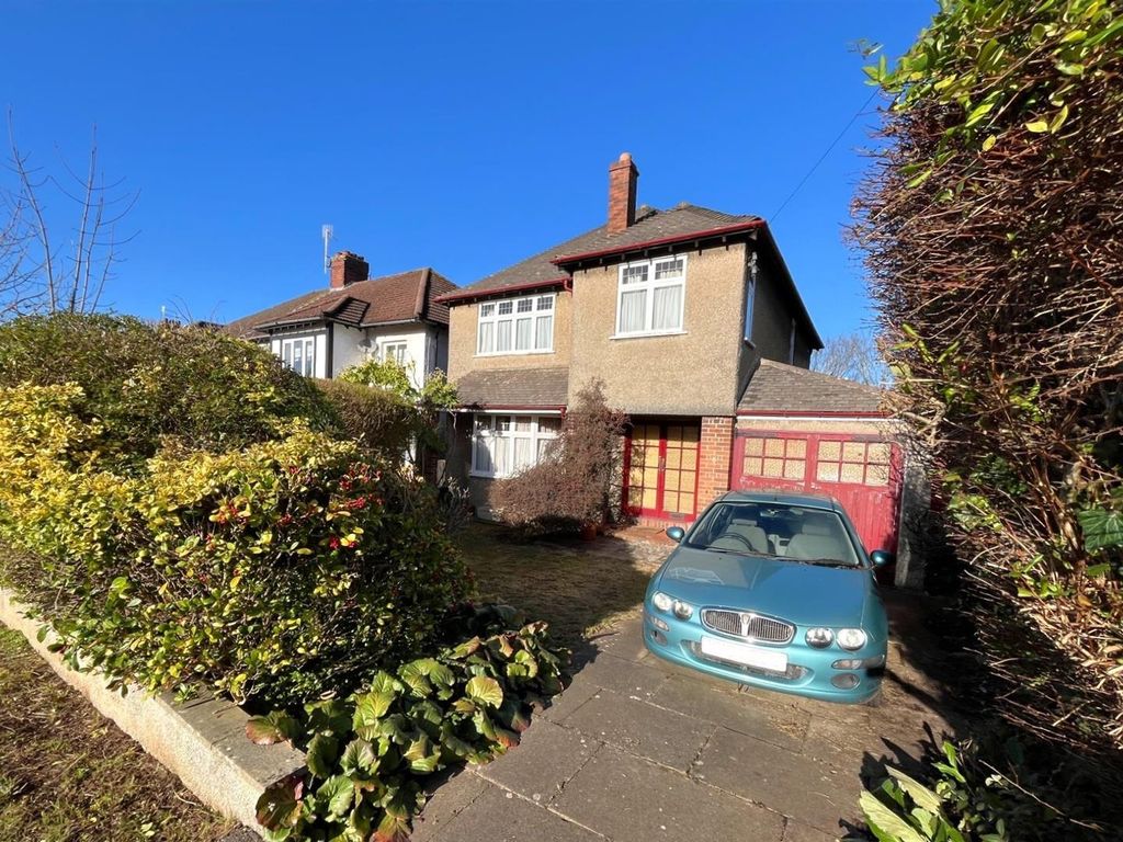3 bed detached house for sale in Roman Way, Bristol BS9, £750,000
