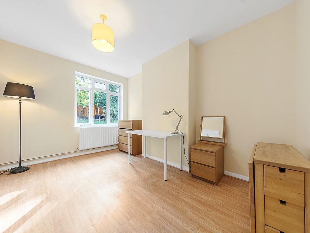 2 bed flat to rent in Norwood Road, London SE24, £1,807 pcm