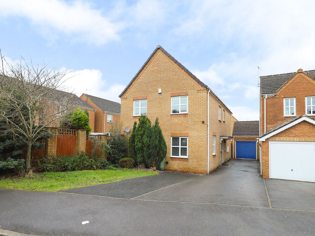 5 bed detached house for sale in Bloomery Way, Clay Cross S45, £325,000