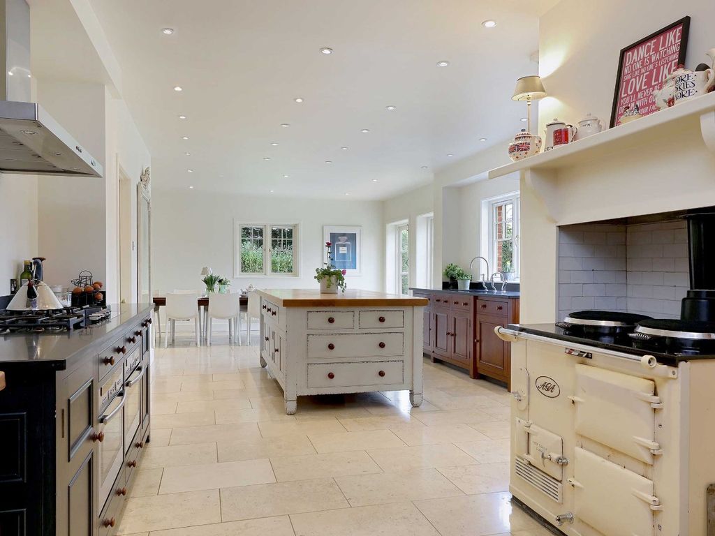 6 bed detached house for sale in Templewood Lane, Farnham Common SL2, £1,750,000