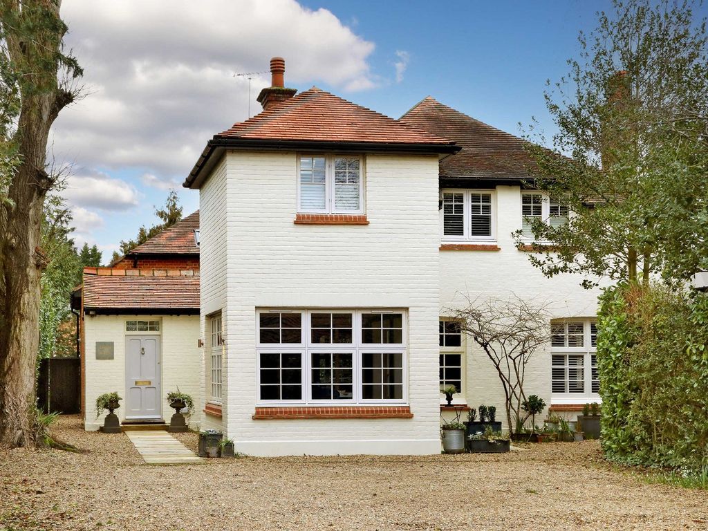 6 bed detached house for sale in Templewood Lane, Farnham Common SL2, £1,750,000