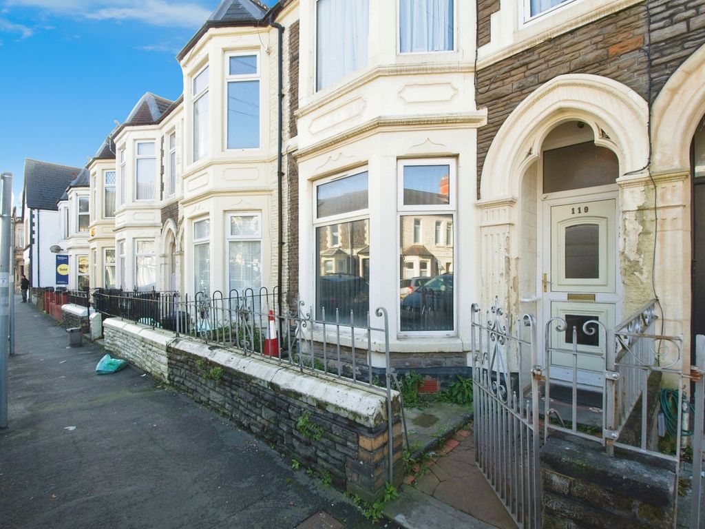5 bed terraced house for sale in Donald Street, Cardiff CF24, £375,000