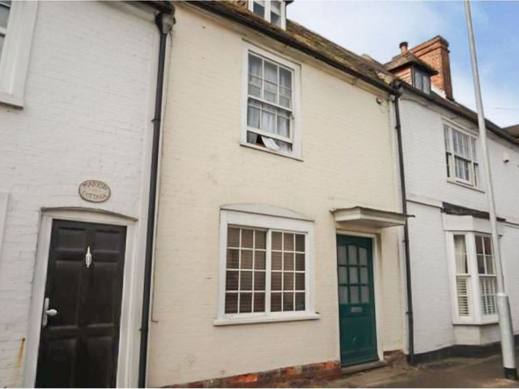 3 bed terraced house to rent in The Street, Faversham ME13, £1,300 pcm