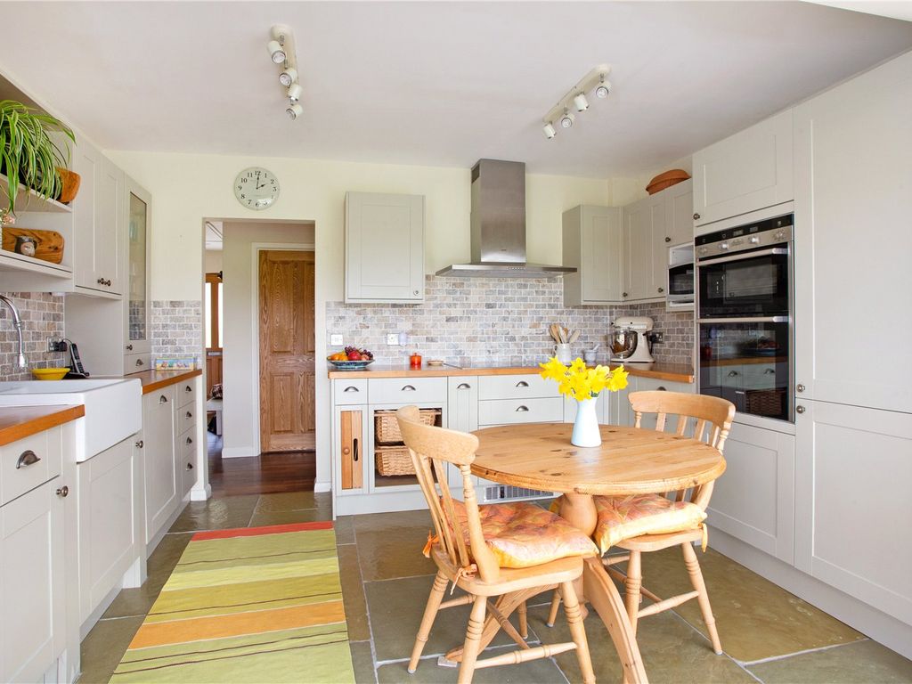 3 bed detached house for sale in Farley, Salisbury SP5, £825,000