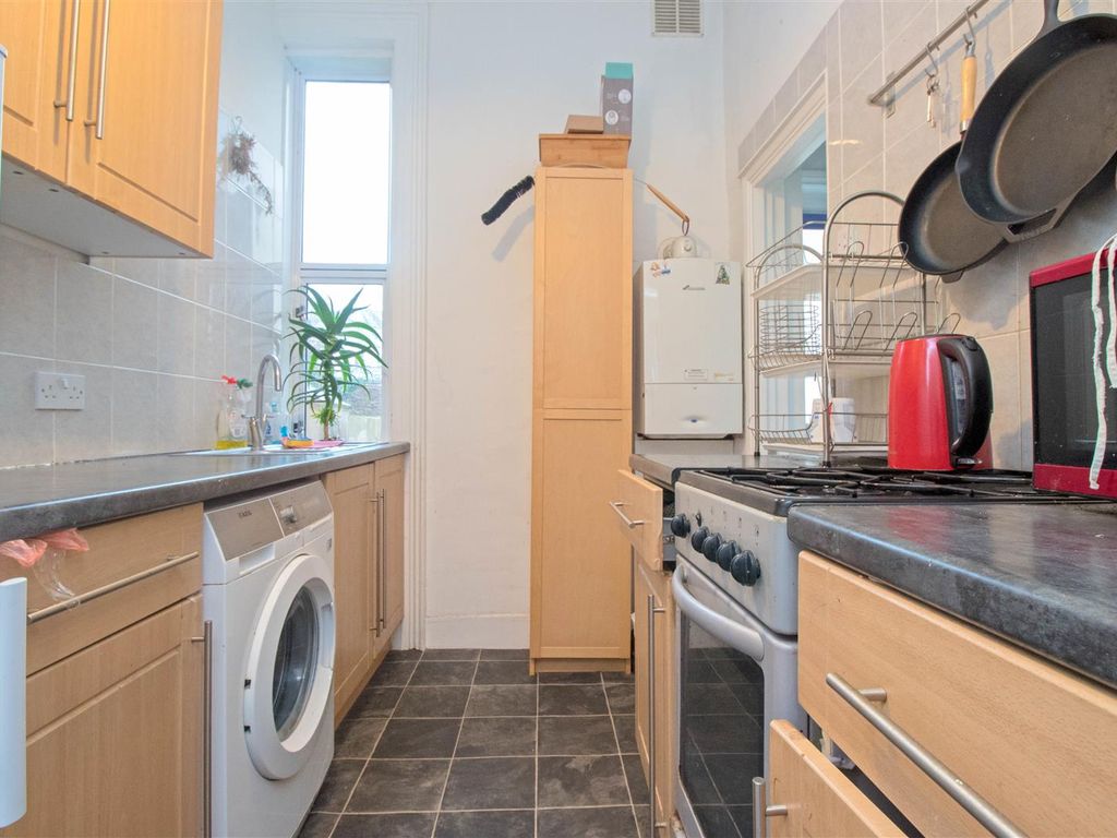 1 bed flat to rent in Buckingham Place, Brighton BN1, £1,400 pcm