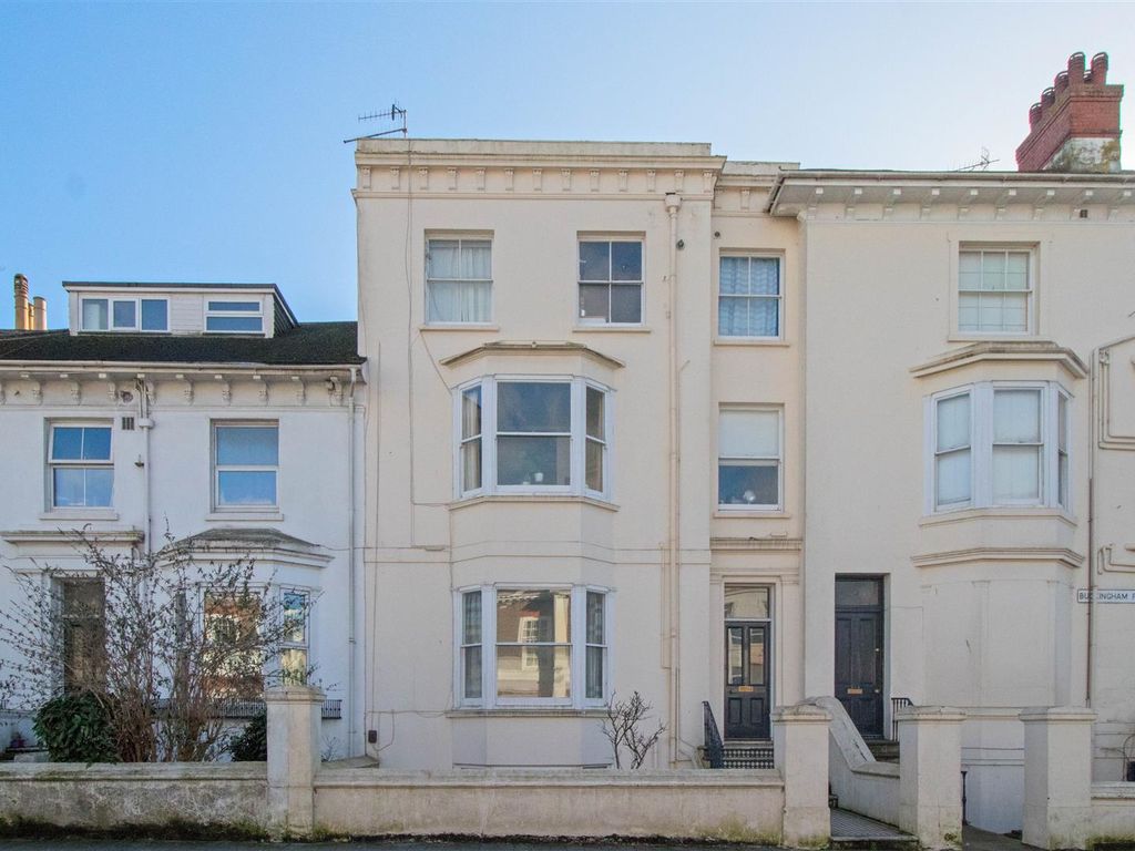 1 bed flat to rent in Buckingham Place, Brighton BN1, £1,400 pcm