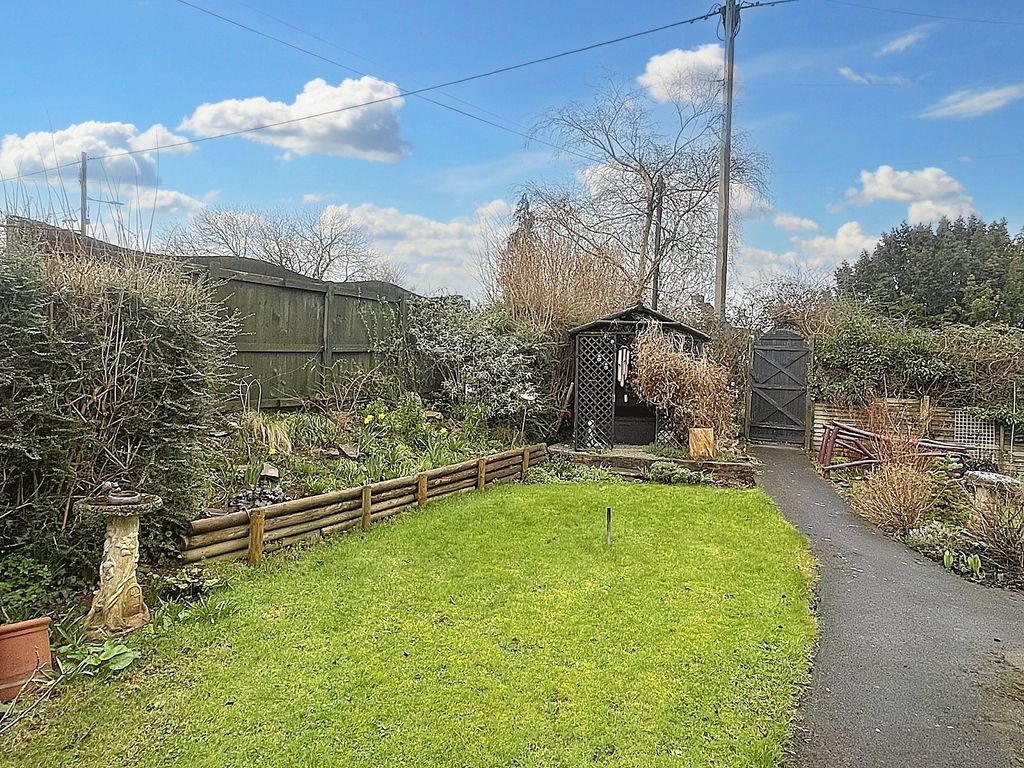 2 bed detached bungalow for sale in Lynch Crescent, Winscombe, North Somerset. BS25, £350,000