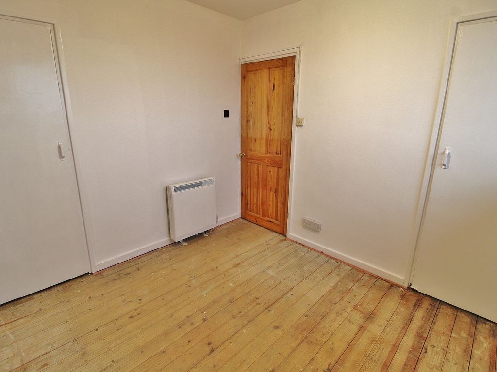 2 bed maisonette for sale in Aldsworth Close, Drayton, Portsmouth PO6, £170,000