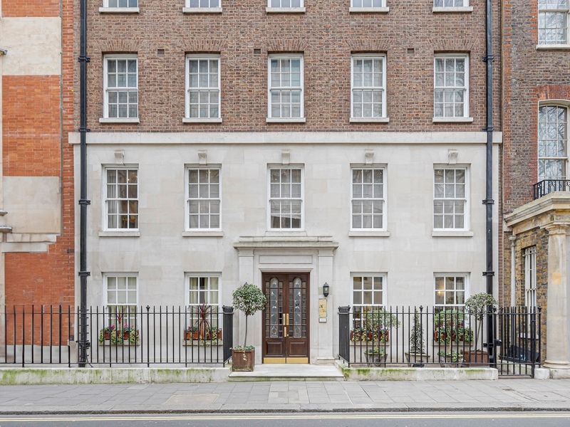 3 bed flat for sale in Upper Grosvenor Street, London W1K, £5,950,000