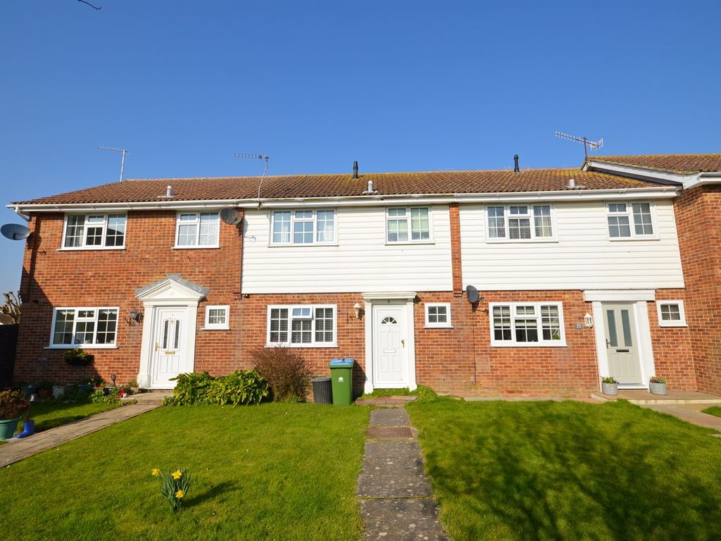 3 bed terraced house to rent in 9 Haywards Close, Bognor Regis, West Sussex PO22, £1,400 pcm