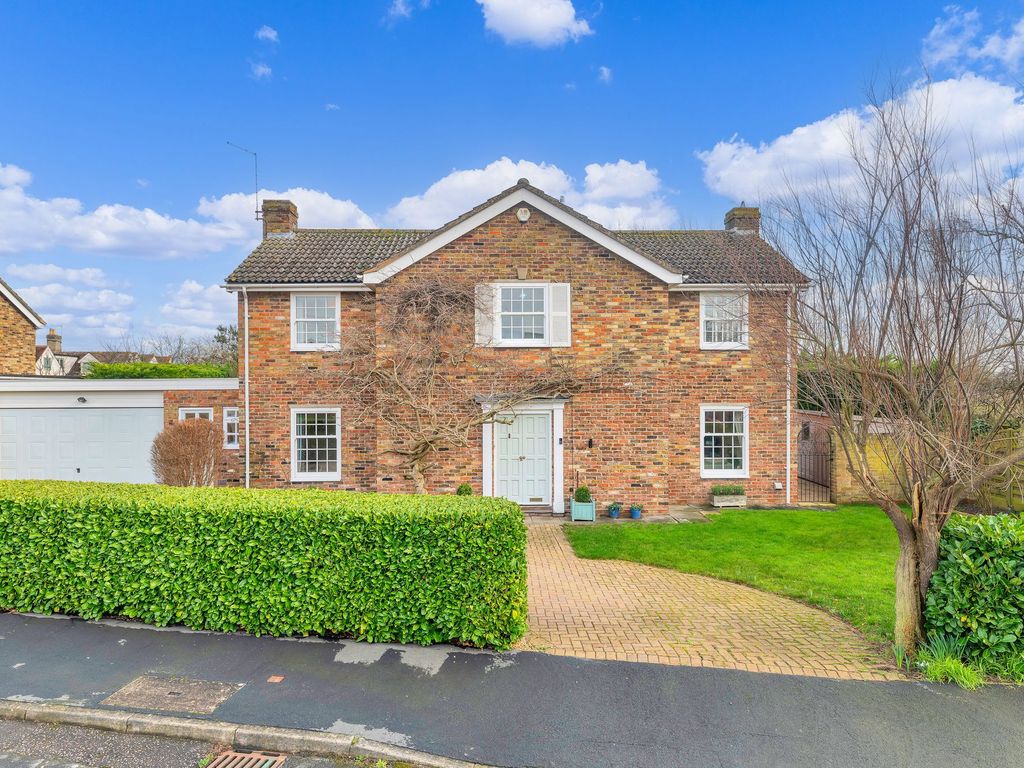 5 bed detached house for sale in Wimbridge Close, Wimpole SG8, £795,000
