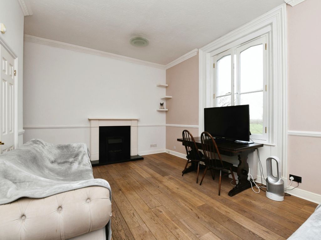 2 bed flat for sale in Hutton Court, Rayleigh Road, Hutton, Brentwood CM13, £350,000