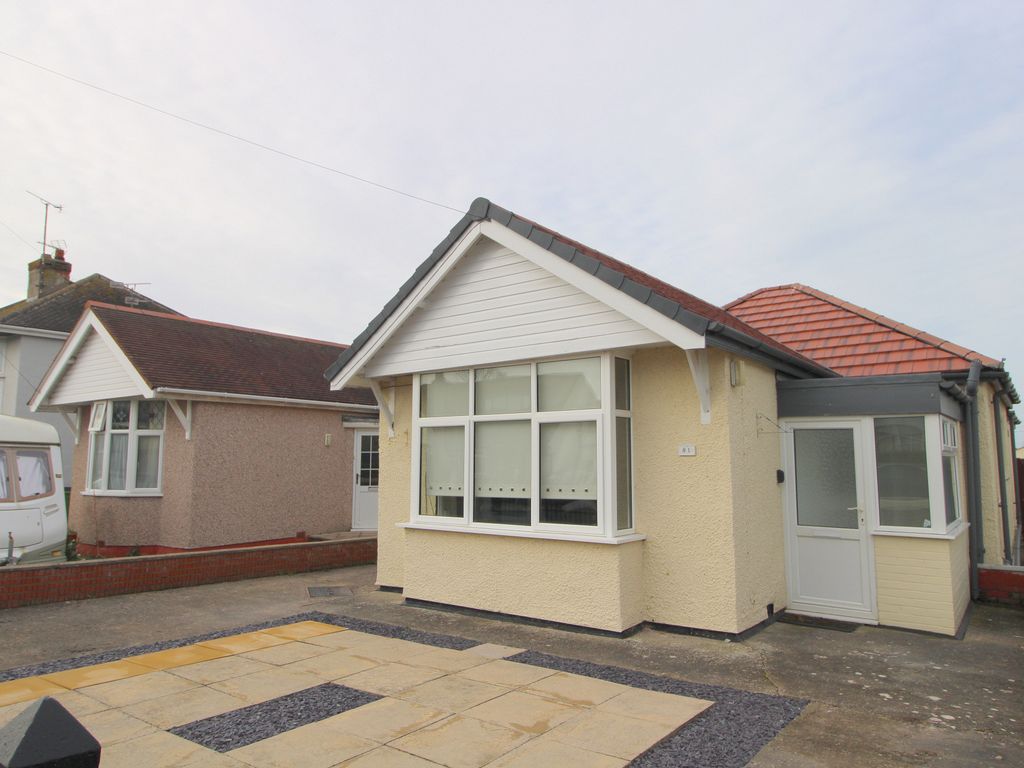 3 bed bungalow for sale in Handsworth Crescent, Rhyl, Denbighshire LL18, £190,000
