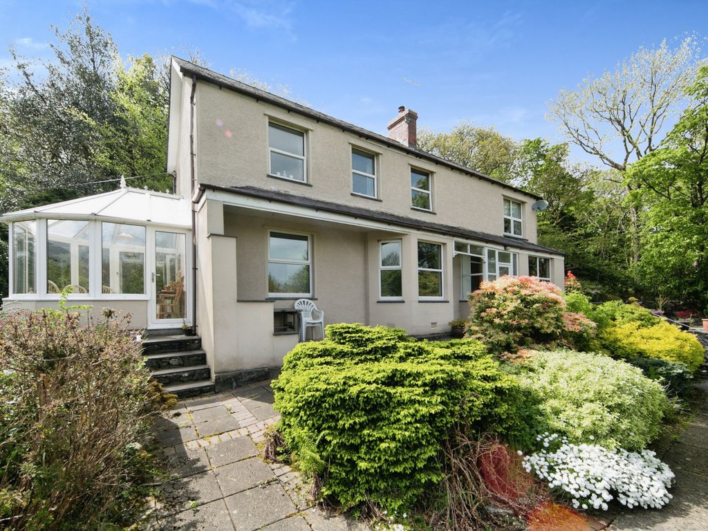 4 bed detached house for sale in St. Anns Bethesda, Bangor, Gwynedd LL57, £420,000