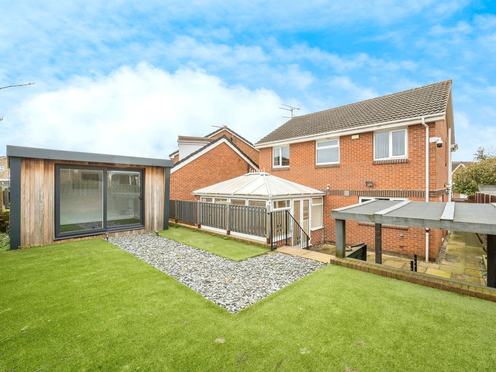 4 bed detached house for sale in Birch Green Close, Maltby, Rotherham S66, £265,000