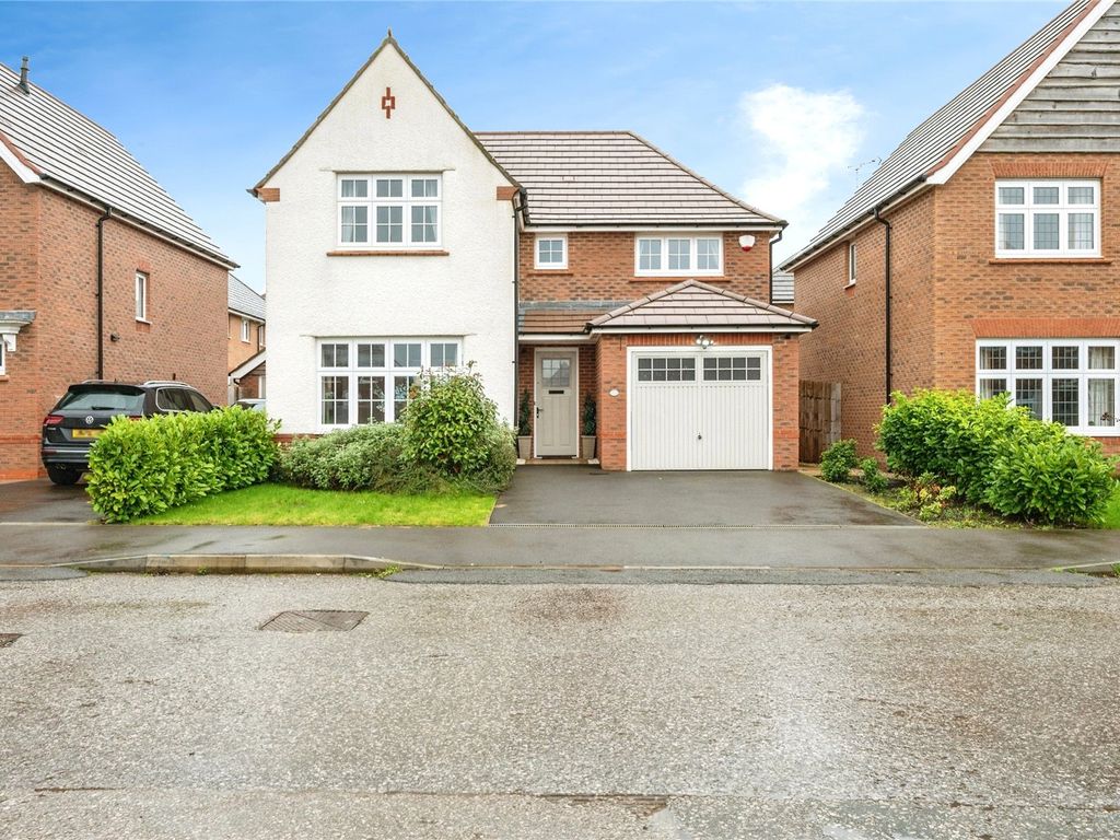4 bed detached house for sale in Cheddington Crescent, Great Sankey, Warrington, Cheshire WA5, £475,000