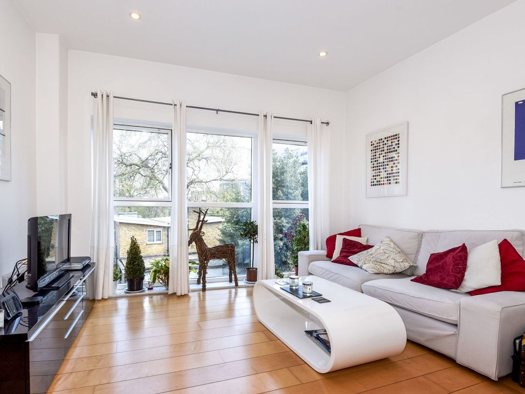 2 bed flat for sale in Bermondsey Street, Venture Court SE1, £645,000