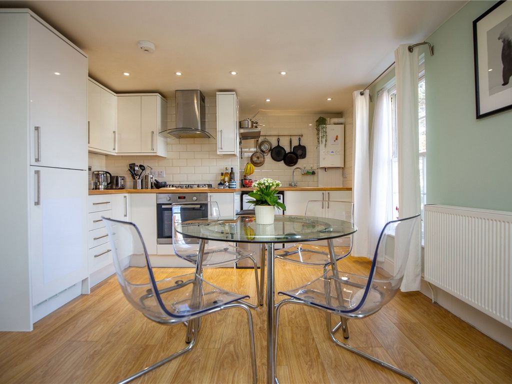 2 bed flat for sale in Sevier Street, Bristol BS2, £285,000