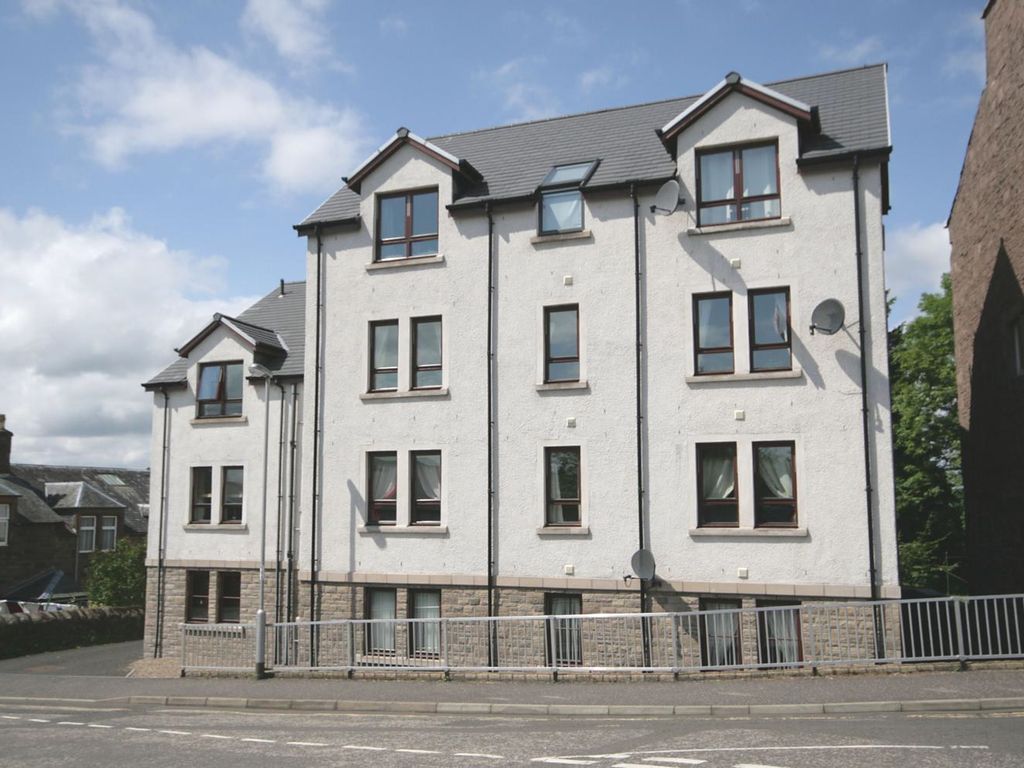 1 bed flat to rent in Church Street, Crieff PH7, £525 pcm