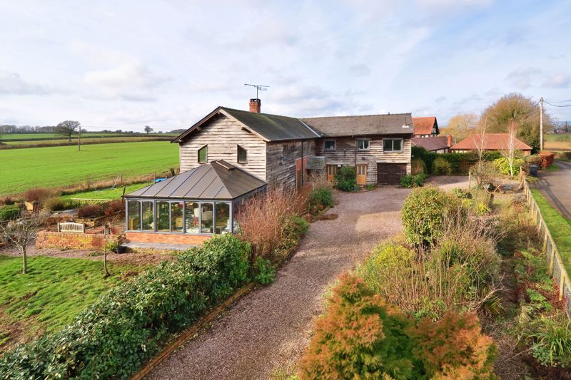 6 bed detached house for sale in Aulden, Herefordshire HR6, £875,000