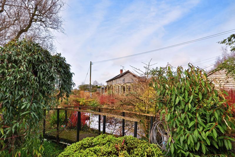 6 bed detached house for sale in Aulden, Herefordshire HR6, £875,000