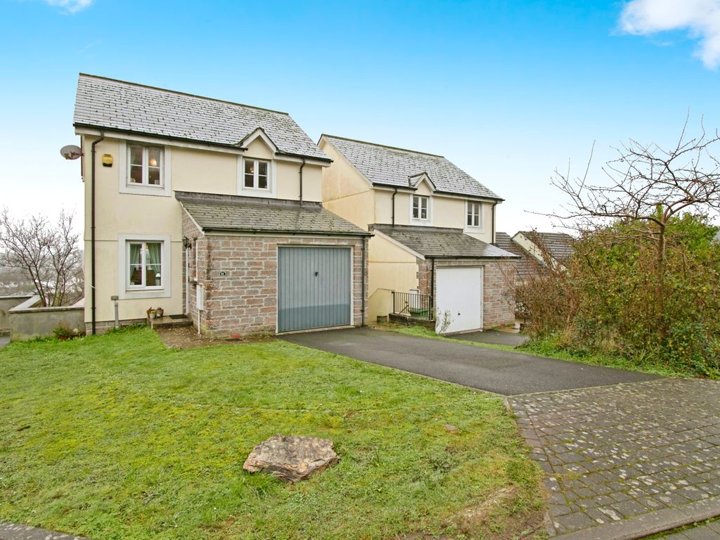 5 bed detached house for sale in Kel Avon Close, Truro, Cornwall TR1, £425,000