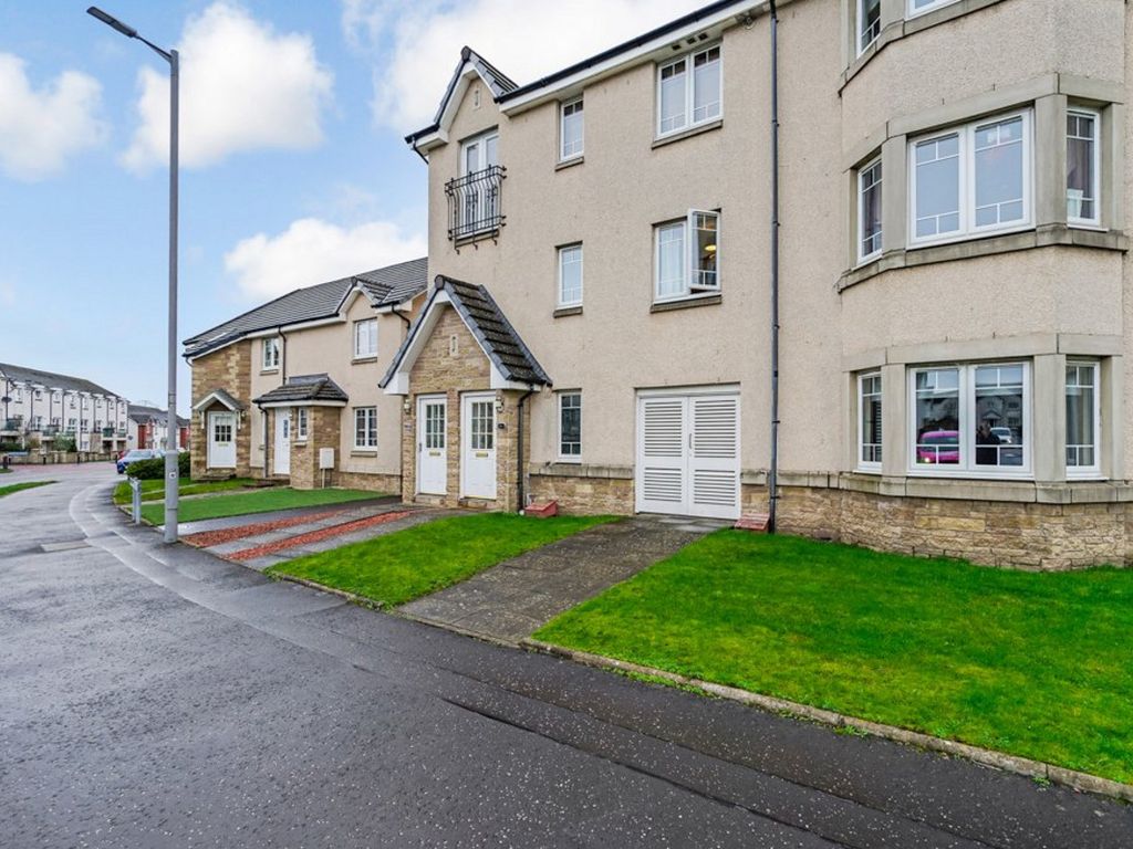 1 bed flat for sale in Mccormack Place, Larbert FK5, £114,000