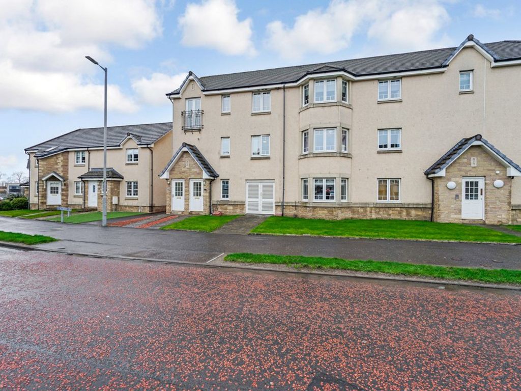 1 bed flat for sale in Mccormack Place, Larbert FK5, £114,000