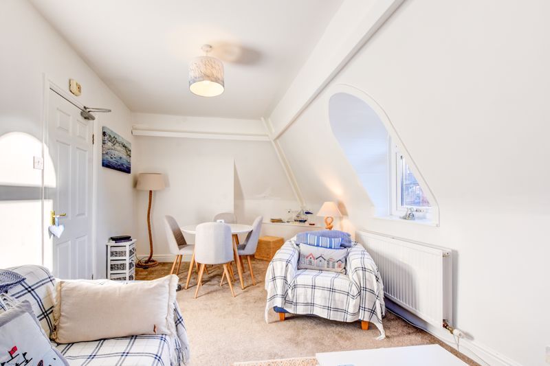 1 bed flat for sale in Broomfield Terrace, Whitby YO21, £130,000