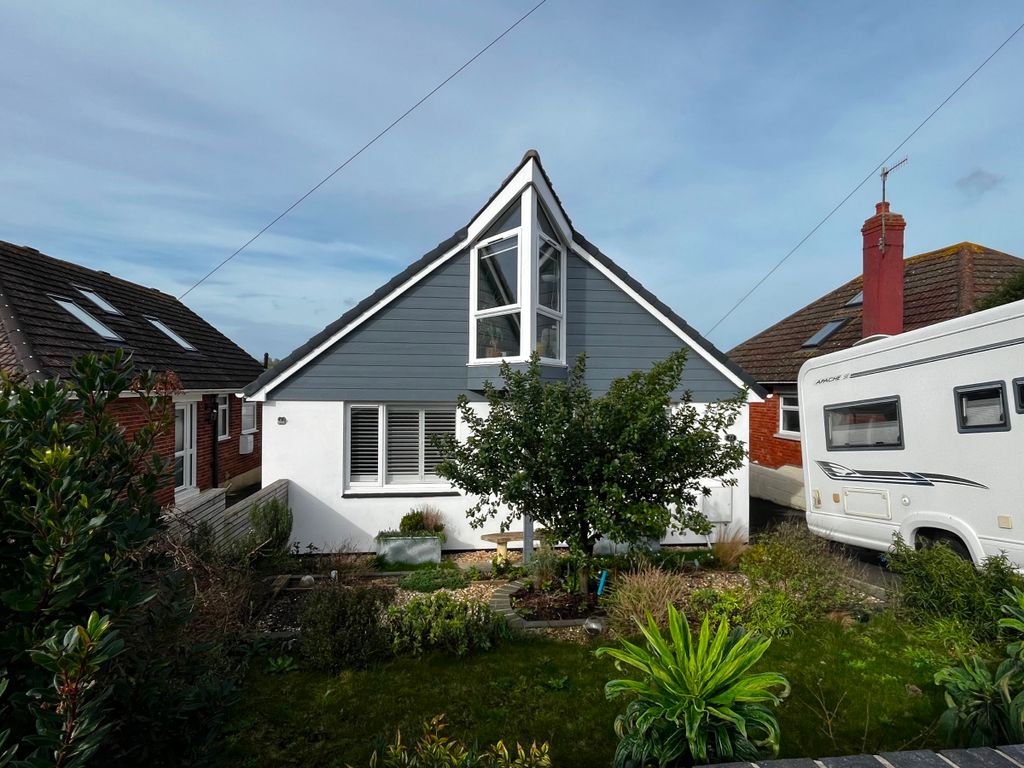 4 bed detached house for sale in Grafton Avenue, Weymouth DT4, £420,000