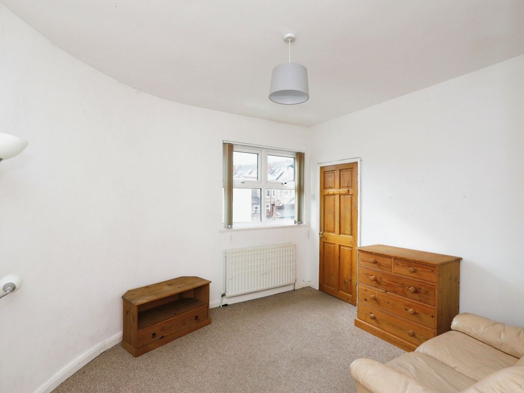 1 bed flat for sale in Arnside Road, Sheffield S8, £130,000