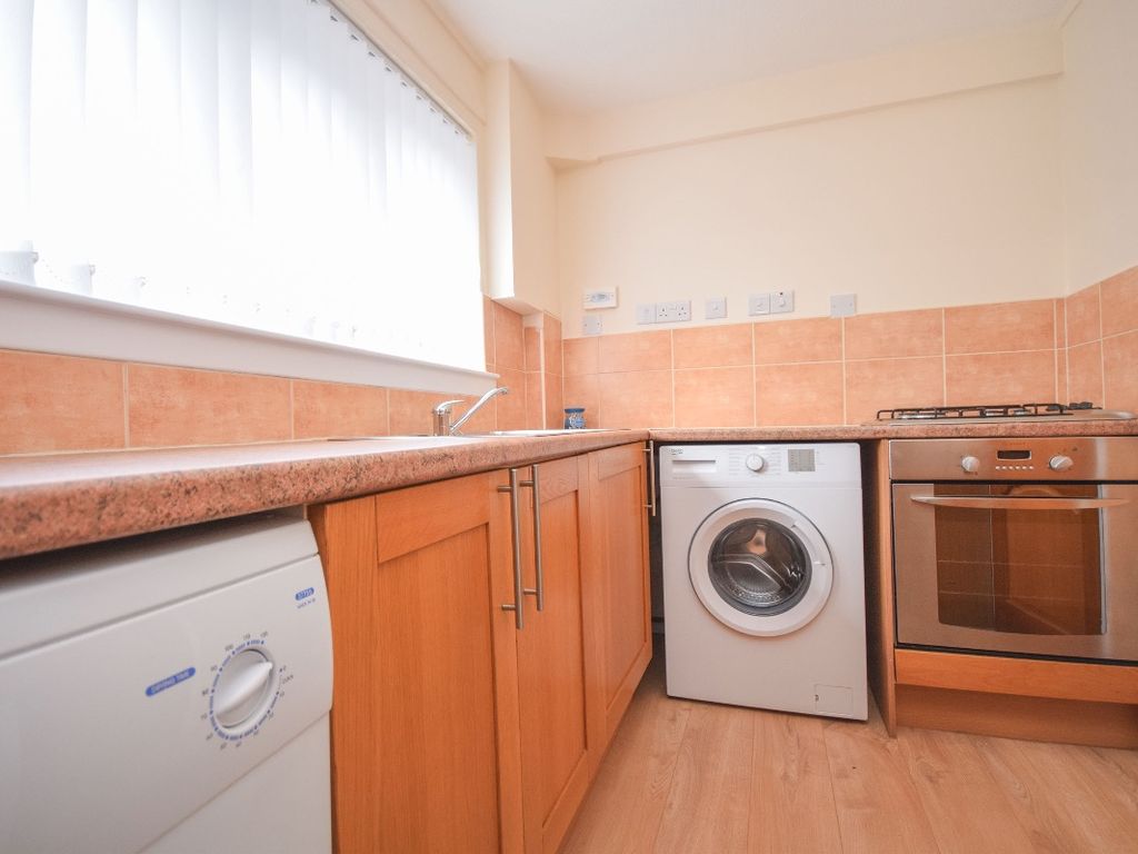 1 bed flat for sale in Linwood Terrace, Hamilton ML3, £65,000