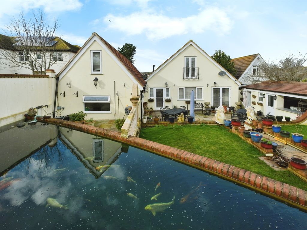 7 bed detached house for sale in Telscombe Cliffs Way, Telscombe Cliffs, Peacehaven BN10, £1,000,000