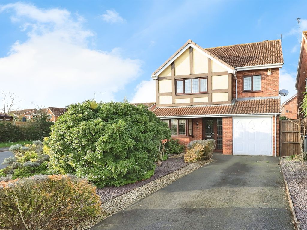 4 bed detached house for sale in Cutty Sark Drive, Stourport-On-Severn DY13, £375,000